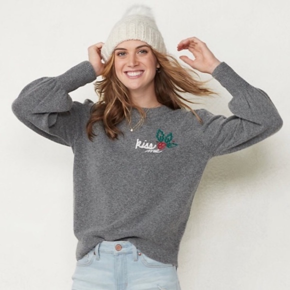 LC Lauren Conrad Sweaters - LC Lauren Conrad Heather Gray Sweater with Kiss Me Embroidery
